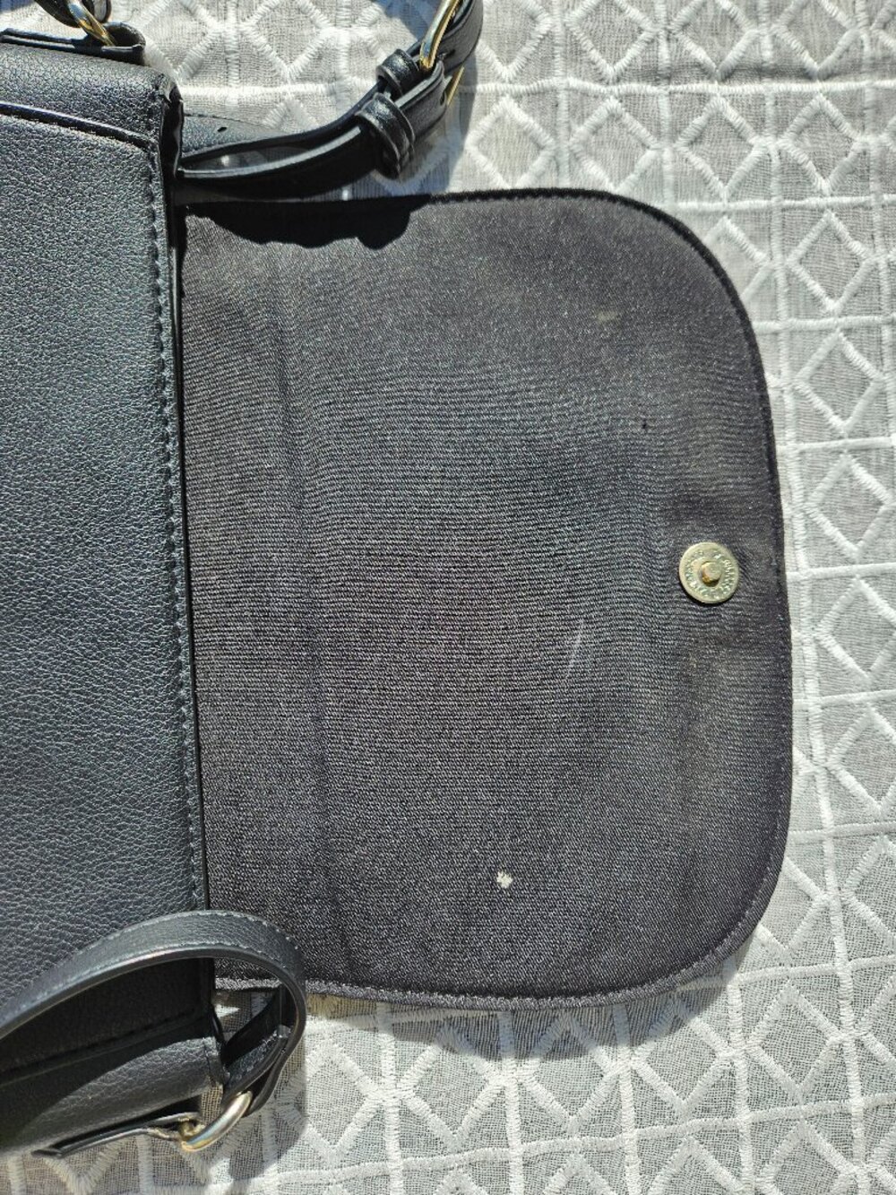 Old Navy Faux Leather Black Crossbody Bag - Picture 7 of 7
